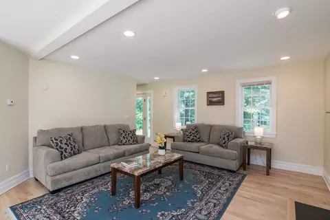 958 E Pleasant St, Amherst, MA 01002 photo 7