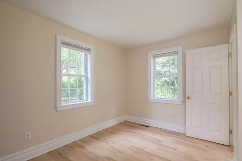 958 E Pleasant St, Amherst, MA 01002 photo 20
