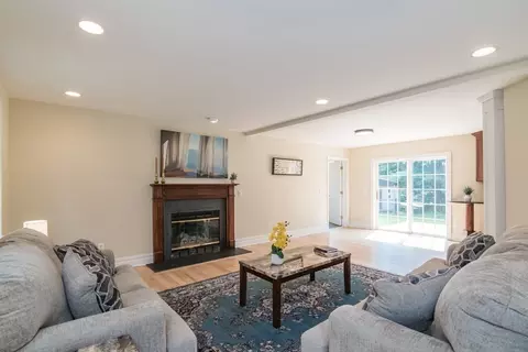 958 E Pleasant St, Amherst, MA 01002 photo 6