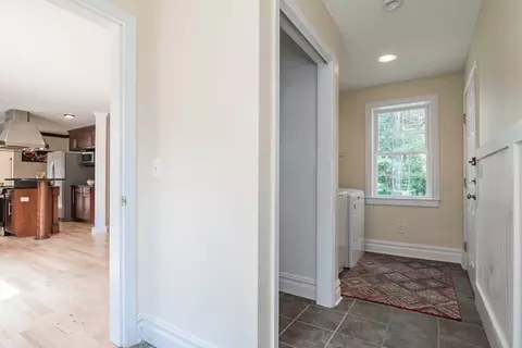 958 E Pleasant St, Amherst, MA 01002 photo 22