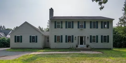 958 E Pleasant St, Amherst, MA 01002