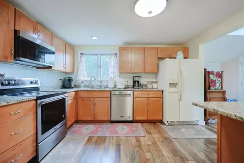 Kitchen - 20 Ruth Dr, Framingham, MA 01701 photo 1 of 5