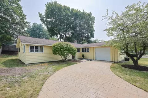20 Ruth Dr, Framingham, MA 01701