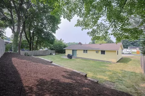 Exterior - 20 Ruth Dr, Framingham, MA 01701 photo 5 of 10