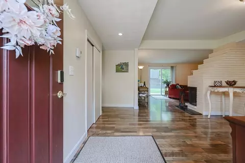 Entry Way - 20 Ruth Dr, Framingham, MA 01701 photo 1 of 2