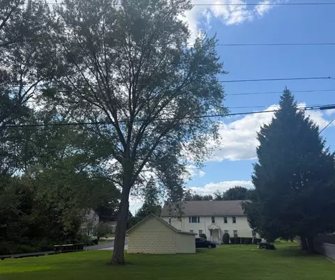 14 Link St, Bellingham, MA 02019
