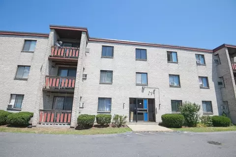 29 Mccoba St #4, Revere, MA 02151