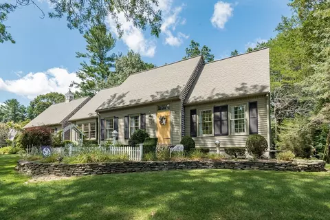 5 Tarkin Hill Ln, Bridgewater, MA 02324