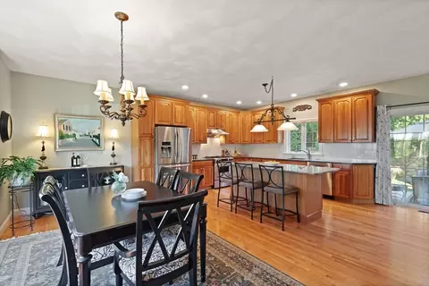 4 Cheever Ave, Saugus, MA 01906 photo 17