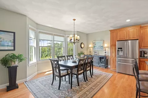 4 Cheever Ave, Saugus, MA 01906 photo 14