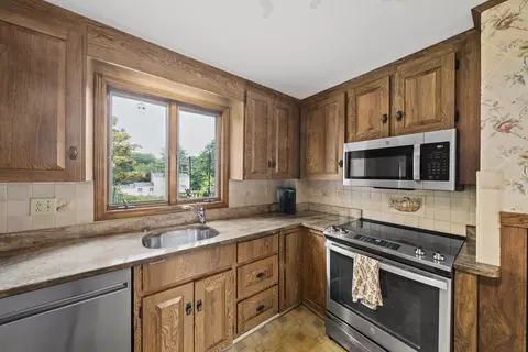 18 Devon Rd, Braintree, MA 02184 photo 8