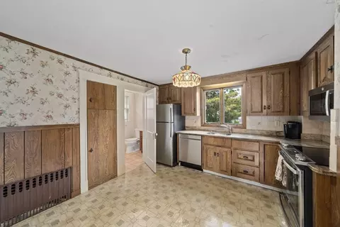 18 Devon Rd, Braintree, MA 02184 photo 4