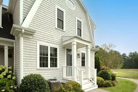 138 Elm St #12, Kingston, MA 02364