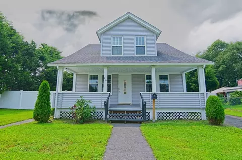 26 St Paul St, Westfield, MA 01085