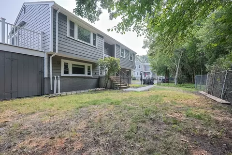 Exterior - 15 Ohio St, Dedham, MA 02026 photo 2 of 7