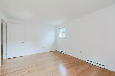 Bedroom - 15 Ohio St, Dedham, MA 02026 photo 3 of 6