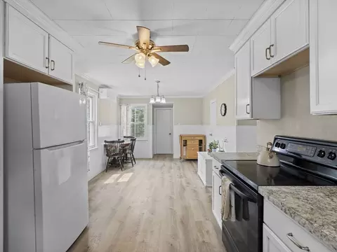 335 Granite St, Worcester, MA 01607 photo 8