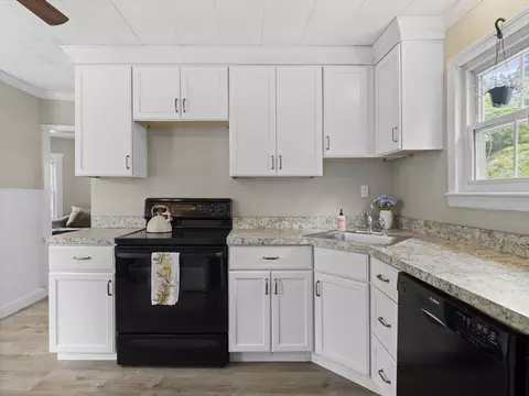 335 Granite St, Worcester, MA 01607 photo 6
