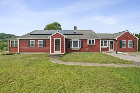 51 Hatch St, Marshfield, MA 02050