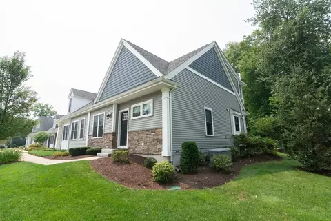 275 Smith St # B, North Attleboro, MA 02760