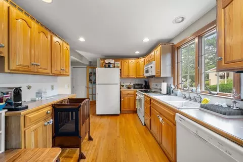 229 Conant St, Danvers, MA 01923 photo 7
