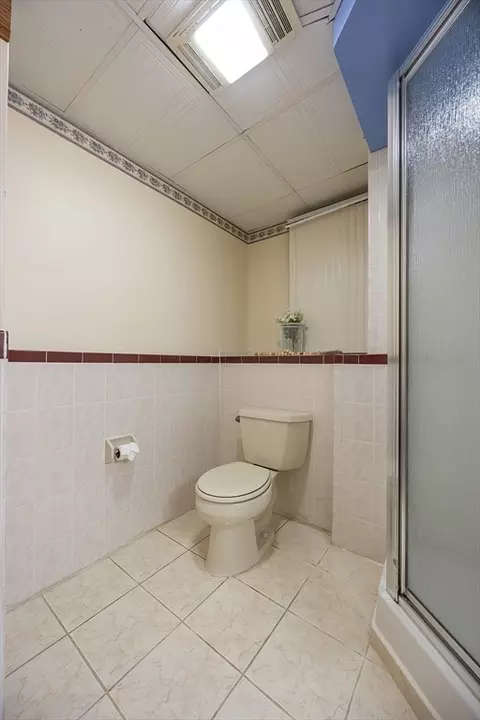 Bath - 159 Orient St, Worcester, MA 01604 photo 4 of 4