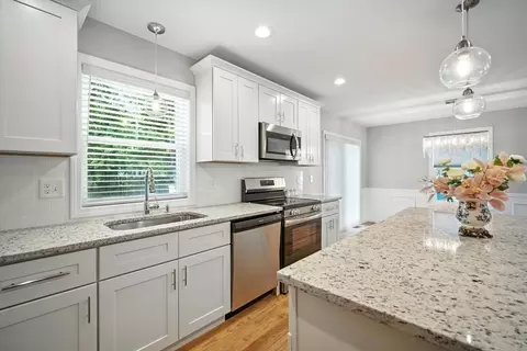 162 Gilbert Ave, Springfield, MA 01119 photo 10