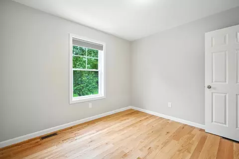 162 Gilbert Ave, Springfield, MA 01119 photo 24