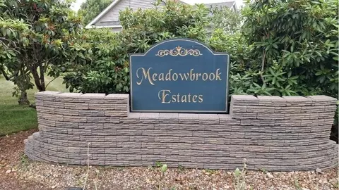 9 Hemlock Dr #0, East Bridgewater, MA 02333