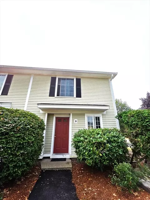 8 Nancy Rd #9, Easton, MA 02375