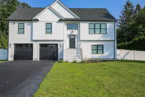 70 S Oxford Rd, Millbury, MA 01527