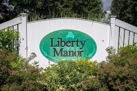 48 Modena Cir, Westfield, MA 01085