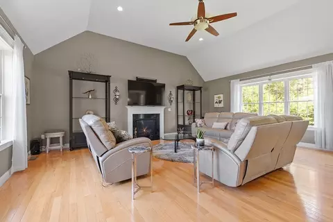 5 Azalea Ln, Upton, MA 01568 photo 10