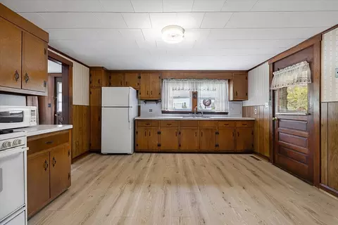 433 Harvard Ave, Athol, MA 01331 photo 8