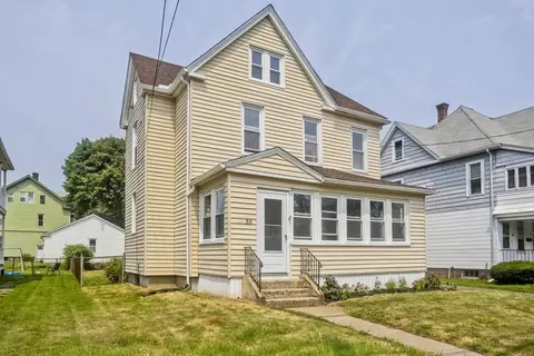 55 Hitchcock St, Holyoke, MA 01040