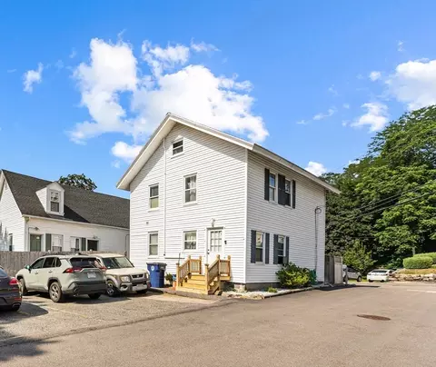9 Sanford St, Medway, MA 02053