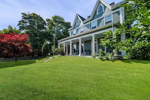Exterior - 112 Eastern Ave, Gloucester, MA 01930 photo 3 of 13