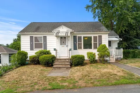 15 Perley St, Methuen, MA 01844