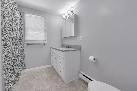 35 Genessee St #E, Worcester, MA 01603 photo 18