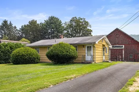 166 N Main St, Sunderland, MA 01375