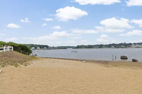 View/Area - 12 Dogwood Ln, Buzzards Bay, MA 02532 photo 1 of 3