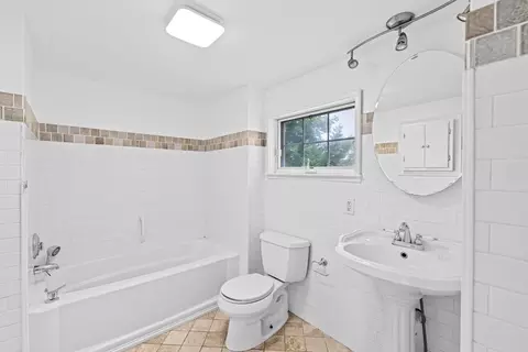 Bath - 12 Dogwood Ln, Buzzards Bay, MA 02532 photo 1 of 1