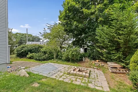 Exterior - 12 Dogwood Ln, Buzzards Bay, MA 02532 photo 4 of 6