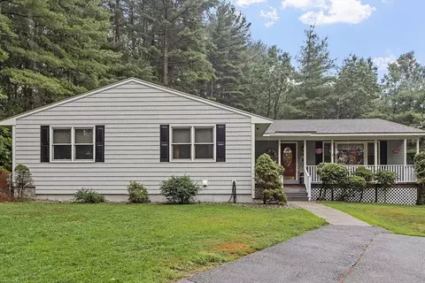 216 Westford Rd, Tyngsborough, MA 01879
