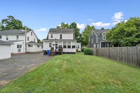 Exterior - 44 Gillette Ave, Springfield, MA 01118 photo 6 of 7