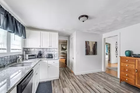 Kitchen - 44 Gillette Ave, Springfield, MA 01118 photo 1 of 4
