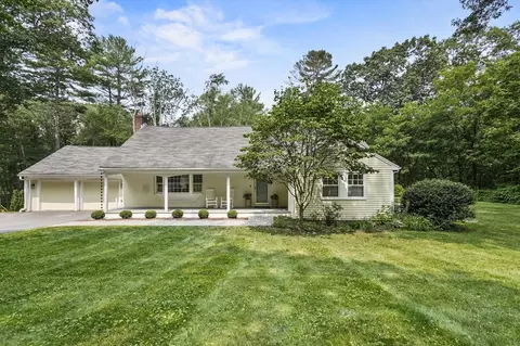 271 Russell St, Carlisle, MA 01741