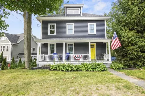 224 Elm St, Amesbury, MA 01913