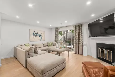 10 Denmark Ln #10, Needham, MA 02492 photo 8