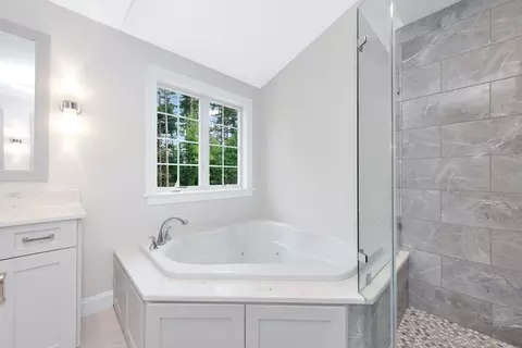 Bath - 37 Beech St, Millis, MA 02054 photo 2 of 4